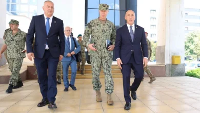 Photo of Haradinaj pas takimit me admiralin e NATO-s: Anëtarësimi i Kosovës përmbyll sigurinë e rajonit