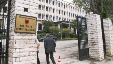 Photo of Mungesa e Himnit Kombëtar në Pustec, reagon MEPJ: Keqardhje! Respekti për simbolet kombëtare nuk duhet të jetë çështje politike apo interpretimi