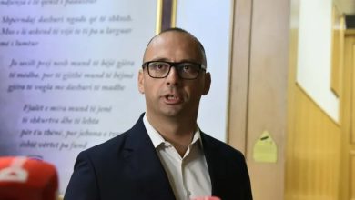 Photo of Lista Serbe mbrëmë deri në mesnatë ishte në Kuvend, Krasniqi nga VV: U kanë ardhur në ndihmë “shokët e Radoiçiqit”