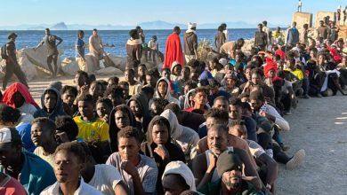 Photo of Përshkallëzohet përplasja për emigrantët, Spanja vendos kontrolle kufitare ndaj Italisë