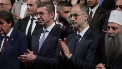Photo of LSDM pyetje Mickoskit: Pse po mbroni Stoilkoviqin, Mlladiqi a është “gjenerali juaj”?!