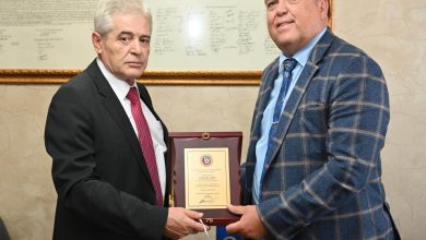Photo of Ali Ahmeti pret nĂ« takim lamtumirĂ«s ambasadorin e RepublikĂ«s Ăeke nĂ« RepublikĂ«n e MaqedonisĂ« sĂ« Veriut, shkĂ«lqesinĂ« e Tij, z. Jaroslav Ludva