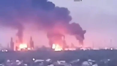Photo of Sulm masiv me dronë ukrainas në Rusi, digjet rafineria e naftës, plagosen 5 persona