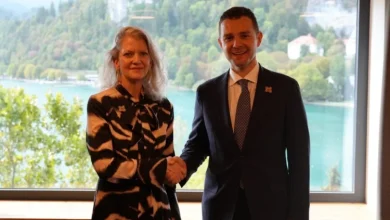 Photo of Mucunski – Hooker: Partneriteti strategjik me SHBA-në është kontribut i rëndësishëm për stabilitetin në rajon