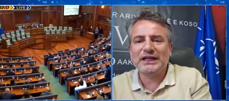 rendohet-kriza-politike-ne-kosove-bislimi-situata-eshte-dramatike-rrezikojme-serish-te-shkojme-ne-zgjedhje
