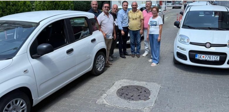 Hasani  6 vetura të reja për Ndërmarrjen Publike për Ekonomizimin e Kullotave Shtetërore