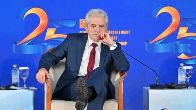 Photo of Ahmeti: E dua Maqedoninë po aq sa e duan Mickoski e Cërvenkovski! Është vendi im, këtu kam gjyshërit dhe varret