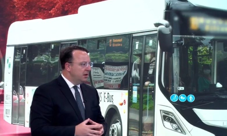 Dhjetori sjell autobusët elektrikë  shtatori trenin urban