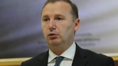 Photo of Zemaj: LVV-ja duhet ta thërrasë seancën, askush s’është mbi institucionet