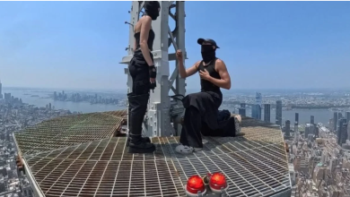 Photo of Pas propozimit në majën e Empire State, çifti i njohur përballet me akuza në gjykatën e Nju Jorkut