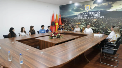 Photo of Kasami: Të rinjtë tanë janë krenaria e Tetovës, do të vazhdojmë t’i mbështesim talentet