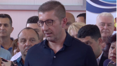 Photo of “Nuk jam adhurues i madh i pushimeve në plazh”, Mickoski për ekskursionin në Bruksel: Isha me familjen, por kam biseduar me tre investitorë