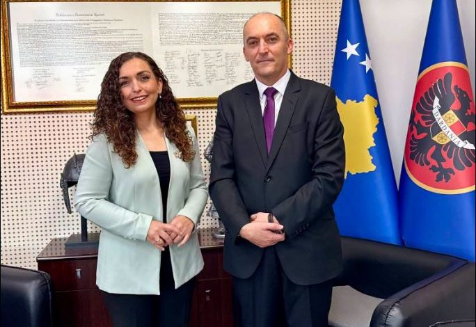 Osmani pas propozimit të Sejdiut për president  Na priftë e mbara  për republikën mbi të gjitha