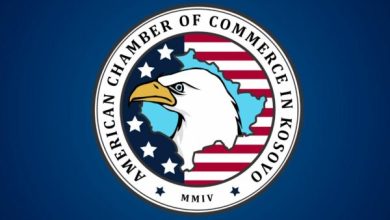 Photo of Oda Amerikane: Bllokimi politik po i kushton Kosovës, përgjegjësia kryesore i takon forcës me më shumë mandate