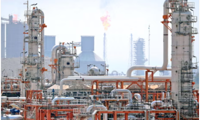 irani-paralajmeron-shba-ne-dhe-izraelin-te-mos-sulmojne-infrastrukturen-e-tij-energjetike