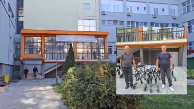 Photo of Vëllezërit Memedi japin shembull-dhurojnë 8 karroca për Spitalin e Gostivarit, transportin e siguroi “Nasir Turs”