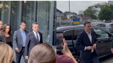 Photo of Abdixhiku pas takimit me Kurtin: U dakorduam që të vijmë me emra konkretë në takimin e ardhshëm