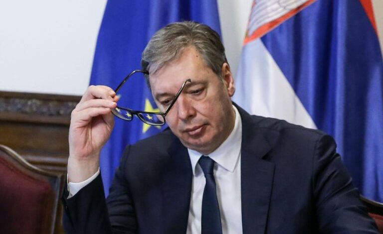 Dy kongresistë amerikanë paralajmërojnë Vuçiqin  Luftojeni korrupsionin ose do të përballesh me sanksione
