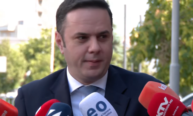Abdixhiku  Jemi të vetmit që përpiqemi t i shmangim zgjedhjet e reja  VIDEO 
