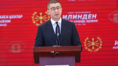 Photo of Mickoski: Beteja e këtij brezi është të mposhtë urrejtjen, cinizmin dhe llumin që e helmojnë Maqedoninë