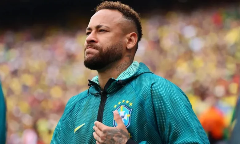  Nuk e di çfarë do të bëj   A do tërhiqet Neymar nga futbolli  Babai i brazilianit flet për të ardhmen e të birit  Ai nuk ka diplomë në mjekësi  kështu që 
