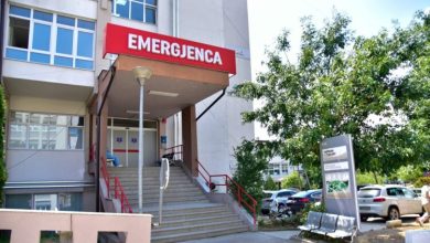 Photo of Tronditëse në Podujevë: I mituri qëllon aksidentalisht vëllanë 10-vjeçar me kallash