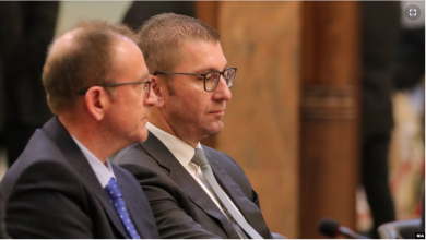Photo of Taravari: Mickovski, Napoleoni i fundit i Maqedonisë