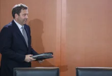 Photo of Zv.kancelari gjerman i bën thirrje presidentit Trump: Përfundojeni këtë luftë të pakuptimtë me Iranin, pasojat e saj po i vuajmë te karburantet