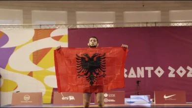 Photo of E hëna e madhe e mundjes shqiptare, medalje e artë dhe e argjendtë në Lojërat Mesdhetare të Tarantos