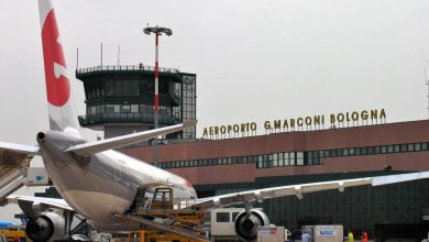 Photo of E rëndë: 85-vjeçari shqiptar vdes gjatë uljes së avionit në Itali