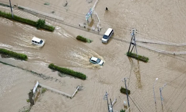 Shirat e rrëmbyeshëm i marrin jetën katër personave në Japoni