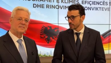 Photo of Ministri i Energjisë dhe Infrastrukturës Karakaçi dhe Ambasadori gjerman Karl Bergner, firmosi tre marrëveshje me vlerë 110 mln euro