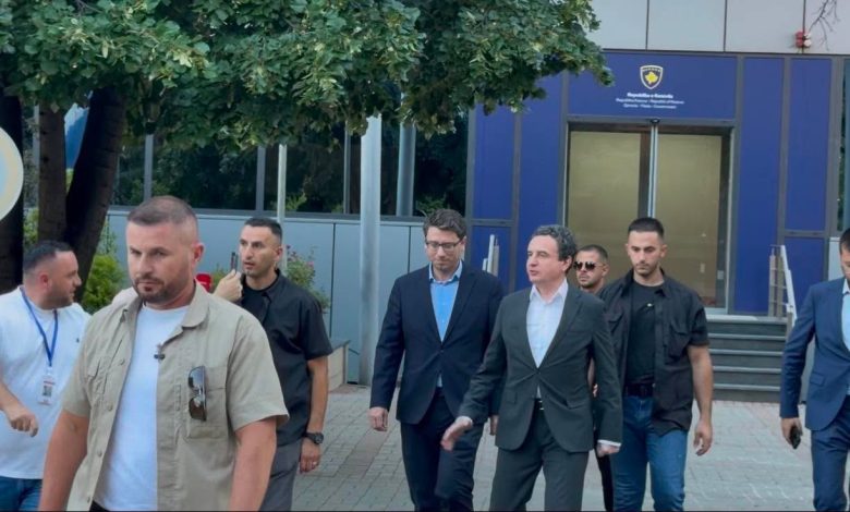 Kurti optimist para takimit me delegacionin e LDK së