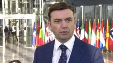 Photo of Bujar Osmani: Interesat e VMRO-së dhe VLEN-it po bashkohen ndaj gjuhës shqipe