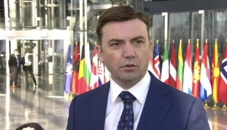 bujar-osmani-interesat-e-vmro-se-dhe-vlen-it-po-bashkohen-ndaj-gjuhes-shqipe