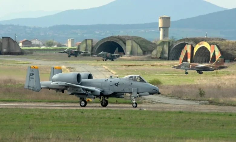 Avionët amerikanë largohen nga Bullgaria  Banorët e Bezmerit marrin frymë të lehtësuar  por frika nga sulmet iraniane mbetet