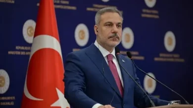 Photo of Kryediplomati turk Fidan: Sulmet izraelite kërcënojnë stabilitetin e Sirisë
