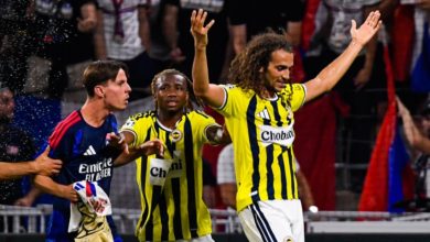 Photo of Video/ Sherr dhe kaos pas Lyon-Fenerbahçe, Guendouzi “tërbon” tifozët me festimin provokues
