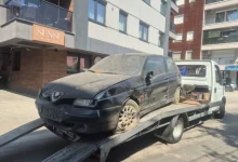 Photo of Karposhi largon automjetet e braktisura nga hapësirat publike