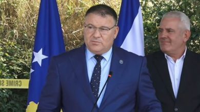 Photo of Pjesët kockore të ekspozuara nga erozioni çuan te varreza masive në Zubin-Potok