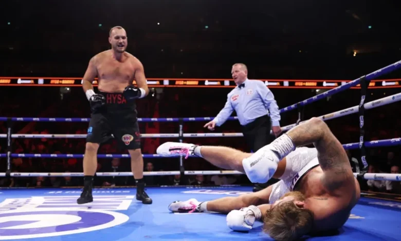 Video  Nelson Hysa  shkatërron  norvegjezin Narmo në vetëm dy raunde  kërkon përballjen me kampionët  Futet mes tifozëve dhe sfidon rivalin