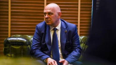 Photo of Gjini akuzon Kurtin dhe LVV-në për “grushtshtet të brendshëm”: Po uzurpojnë institucionet