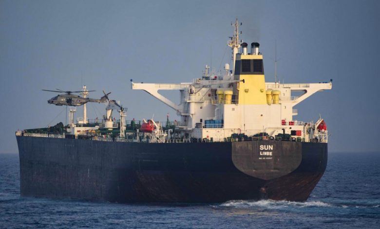 Aksion në Mesdhe  BE ja ndalon dhe kontrollon një tanker të dyshuar si pjesë e  flotës në hije  ruse
