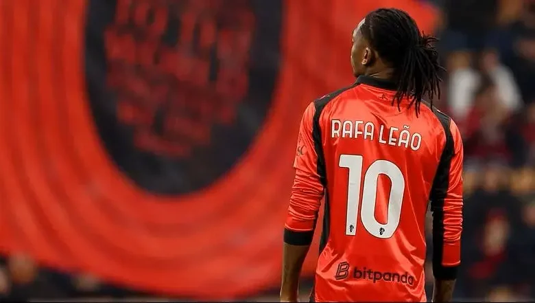 Milan në pritje të ofertës për Rafa Leao  Aston Villa në garë për transferimin e yllit portugez