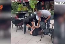 Photo of Po shkëmbenin kokainë në rrugë, dy të rinjtë arrestohen në flagrancë në Tiranë. Sekuestrohen 252 gramë drogë