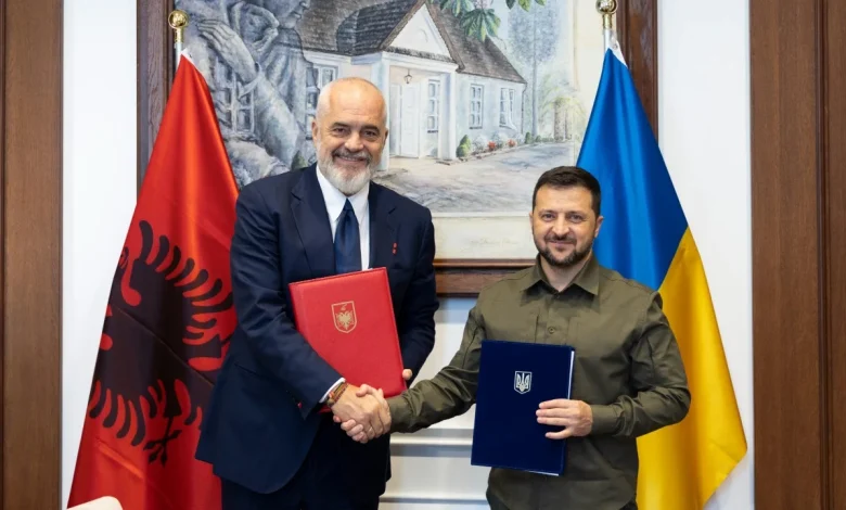  Ukraina nuk do e njohë kurrë Kosovën   Rama reagon pas deklaratës së Zelenskyt në Beograd  Nuk llogarisim kush i ka borxh kujt  Kievi është gabim për Prishtinën