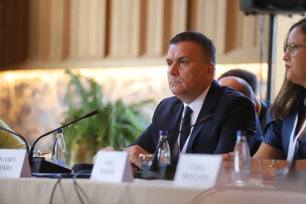 Hoxha  Agjenda e Gjelbër duhet të kalojë nga zotimet në rezultate konkrete për qytetarët e Ballkanit Perëndimor