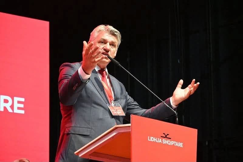 lidhja-shqiptare-i-pergjigjet-kasamit-nuk-e-shohim-veten-pjese-te-nje-konglomerati-qe-tregton-te-drejtat-e-shqiptareve