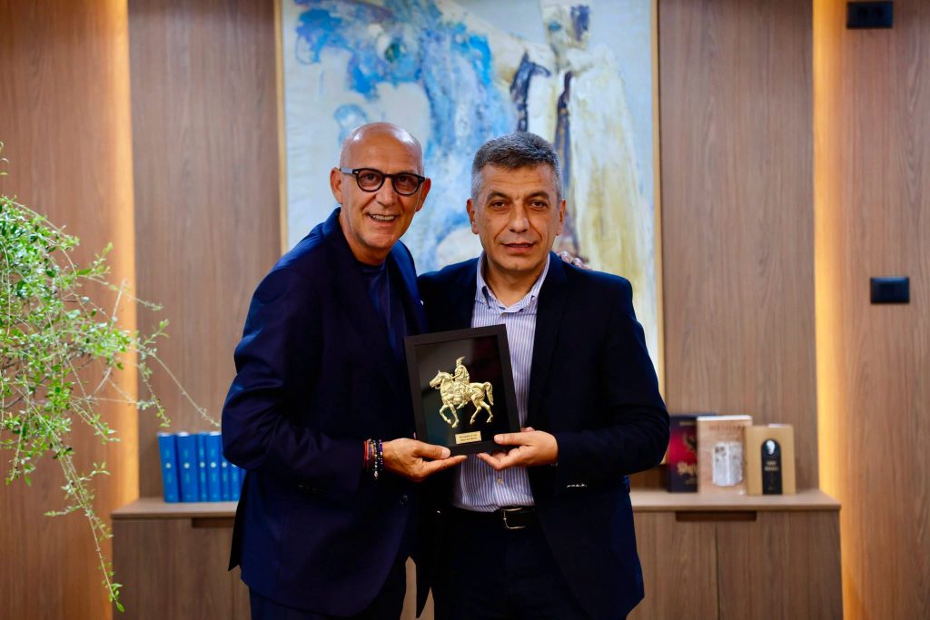 Mexhiti pret në Shkup arbëreshët nga Vakarici të kryesuar nga kryetari Antonio Pomillo