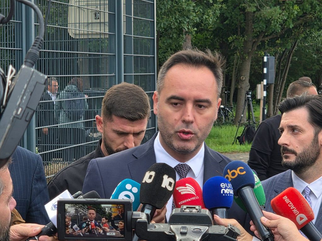 Konjufca  Presim vetëm një vendim  aktgjykim lirues